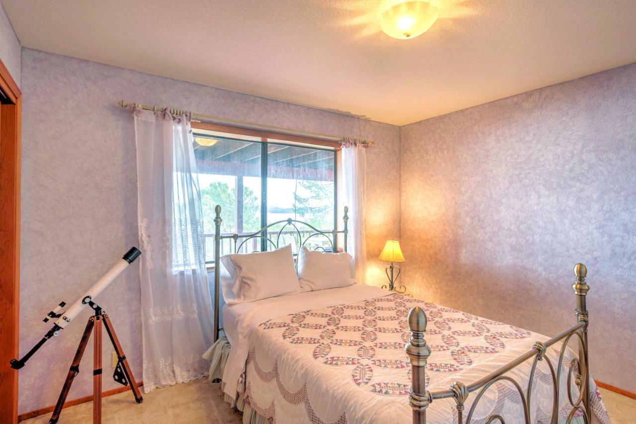 Spacious Kelseyville Home With Large Lakefront Deck! ภายนอก รูปภาพ